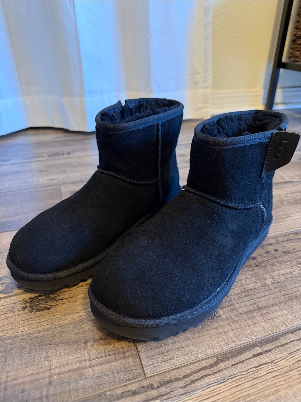 UGG Women's Mini Black Boots Size 8